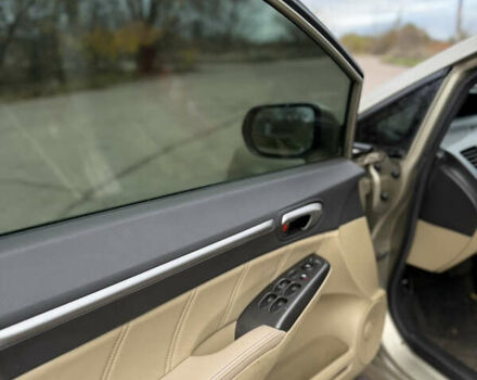 Жовтий Хонда Сівік, об'ємом двигуна 1.8 л та пробігом 156 тис. км за 6700 $, фото 7 на Automoto.ua