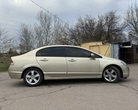 Желтый Хонда Цивик, объемом двигателя 1.8 л и пробегом 156 тыс. км за 6700 $, фото 5 на Automoto.ua