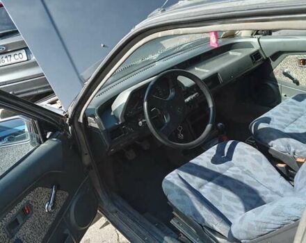 Серый Хонда Цивик, объемом двигателя 1.4 л и пробегом 300 тыс. км за 1399 $, фото 12 на Automoto.ua