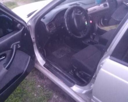 Серый Хонда Цивик, объемом двигателя 1.4 л и пробегом 300 тыс. км за 2800 $, фото 3 на Automoto.ua