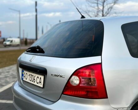 Серый Хонда Цивик, объемом двигателя 1.4 л и пробегом 267 тыс. км за 3200 $, фото 6 на Automoto.ua