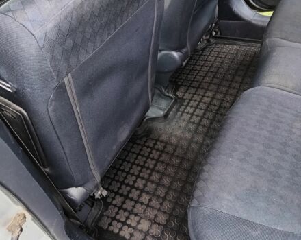 Серый Хонда Цивик, объемом двигателя 1.7 л и пробегом 337 тыс. км за 3200 $, фото 5 на Automoto.ua