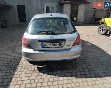 Серый Хонда Цивик, объемом двигателя 1.7 л и пробегом 270 тыс. км за 3200 $, фото 2 на Automoto.ua