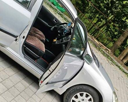 Серый Хонда Цивик, объемом двигателя 1.4 л и пробегом 256 тыс. км за 4500 $, фото 4 на Automoto.ua