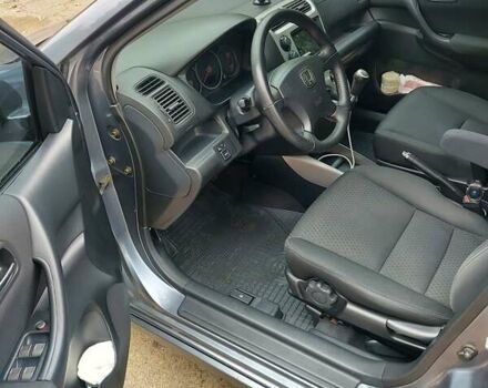 Серый Хонда Цивик, объемом двигателя 1.6 л и пробегом 251 тыс. км за 5000 $, фото 5 на Automoto.ua