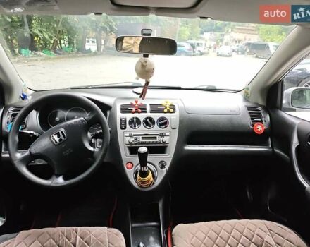 Серый Хонда Цивик, объемом двигателя 1.4 л и пробегом 256 тыс. км за 4500 $, фото 7 на Automoto.ua