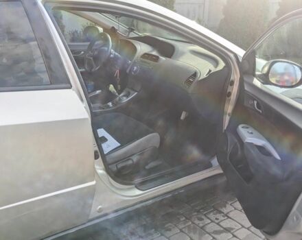 Серый Хонда Цивик, объемом двигателя 1.8 л и пробегом 269 тыс. км за 3072 $, фото 8 на Automoto.ua