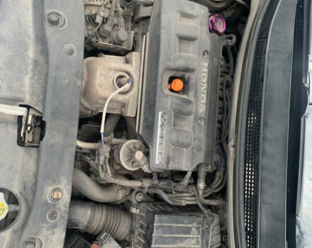 Серый Хонда Цивик, объемом двигателя 1.8 л и пробегом 300 тыс. км за 6600 $, фото 3 на Automoto.ua