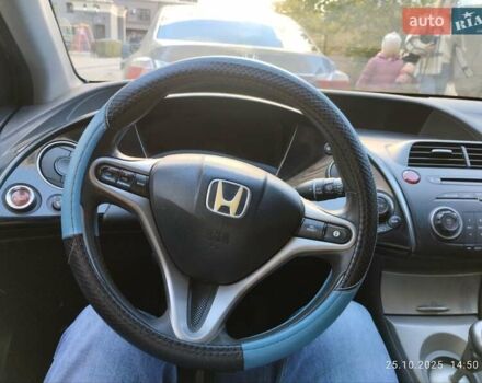 Серый Хонда Цивик, объемом двигателя 1.34 л и пробегом 245 тыс. км за 5500 $, фото 6 на Automoto.ua