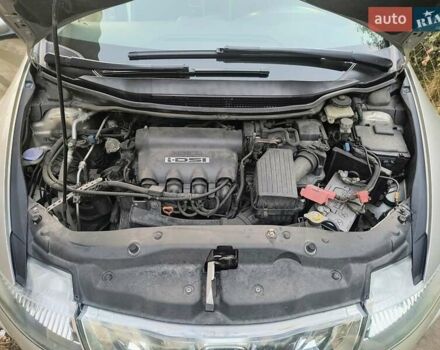 Серый Хонда Цивик, объемом двигателя 1.3 л и пробегом 330 тыс. км за 5500 $, фото 12 на Automoto.ua