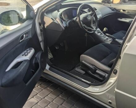 Серый Хонда Цивик, объемом двигателя 1.8 л и пробегом 269 тыс. км за 3072 $, фото 6 на Automoto.ua