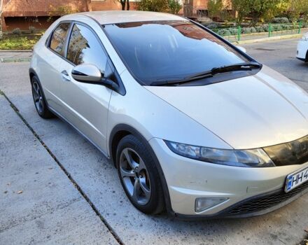 Серый Хонда Цивик, объемом двигателя 1.8 л и пробегом 322 тыс. км за 5400 $, фото 1 на Automoto.ua