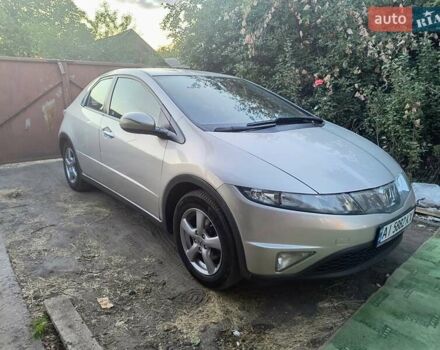 Серый Хонда Цивик, объемом двигателя 1.3 л и пробегом 330 тыс. км за 5500 $, фото 5 на Automoto.ua