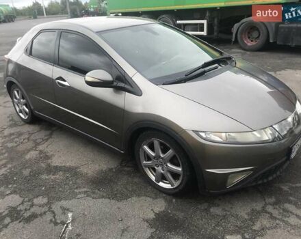 Серый Хонда Цивик, объемом двигателя 1.8 л и пробегом 289 тыс. км за 5500 $, фото 4 на Automoto.ua