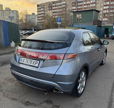 Серый Хонда Цивик, объемом двигателя 1.8 л и пробегом 282 тыс. км за 6300 $, фото 1 на Automoto.ua