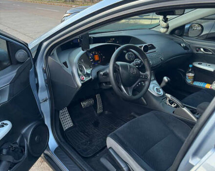 Серый Хонда Цивик, объемом двигателя 1.8 л и пробегом 282 тыс. км за 6300 $, фото 6 на Automoto.ua