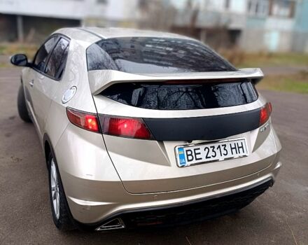 Серый Хонда Цивик, объемом двигателя 1.8 л и пробегом 328 тыс. км за 5500 $, фото 3 на Automoto.ua