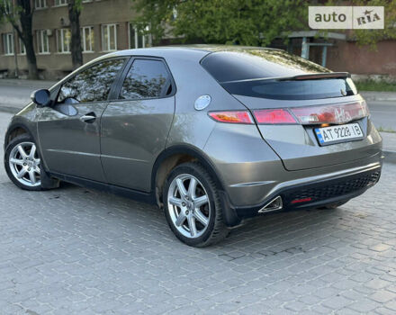 Серый Хонда Цивик, объемом двигателя 1.8 л и пробегом 151 тыс. км за 5900 $, фото 7 на Automoto.ua