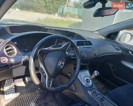 Серый Хонда Цивик, объемом двигателя 1.8 л и пробегом 400 тыс. км за 3000 $, фото 3 на Automoto.ua