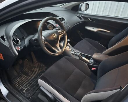 Серый Хонда Цивик, объемом двигателя 1.8 л и пробегом 240 тыс. км за 5500 $, фото 4 на Automoto.ua