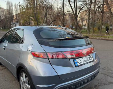 Серый Хонда Цивик, объемом двигателя 1.8 л и пробегом 282 тыс. км за 6300 $, фото 2 на Automoto.ua