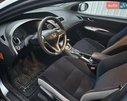 Серый Хонда Цивик, объемом двигателя 1.8 л и пробегом 240 тыс. км за 5500 $, фото 10 на Automoto.ua