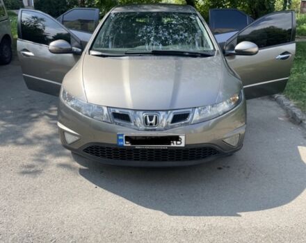 Серый Хонда Цивик, объемом двигателя 1.8 л и пробегом 170 тыс. км за 6600 $, фото 4 на Automoto.ua