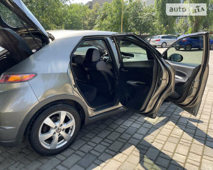 Серый Хонда Цивик, объемом двигателя 1.8 л и пробегом 250 тыс. км за 5350 $, фото 12 на Automoto.ua