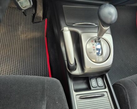 Серый Хонда Цивик, объемом двигателя 1.8 л и пробегом 181 тыс. км за 5200 $, фото 12 на Automoto.ua