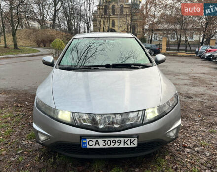 Серый Хонда Цивик, объемом двигателя 1.8 л и пробегом 250 тыс. км за 4400 $, фото 1 на Automoto.ua