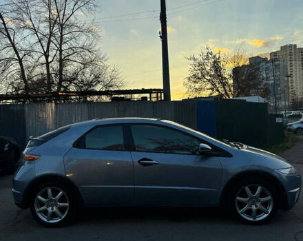 Серый Хонда Цивик, объемом двигателя 1.8 л и пробегом 282 тыс. км за 6300 $, фото 4 на Automoto.ua