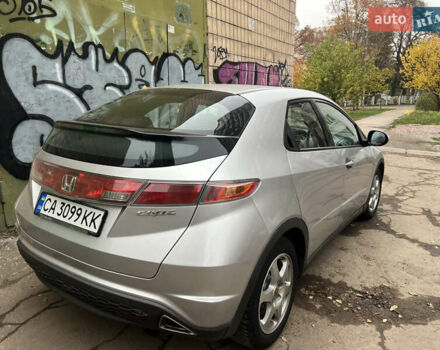 Серый Хонда Цивик, объемом двигателя 1.8 л и пробегом 250 тыс. км за 5400 $, фото 1 на Automoto.ua