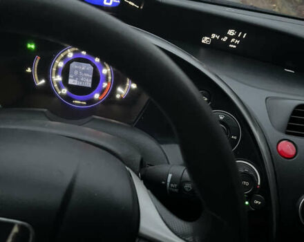 Серый Хонда Цивик, объемом двигателя 1.8 л и пробегом 240 тыс. км за 5500 $, фото 6 на Automoto.ua