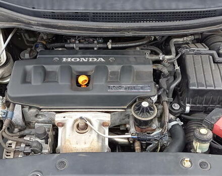 Серый Хонда Цивик, объемом двигателя 1.8 л и пробегом 256 тыс. км за 6000 $, фото 10 на Automoto.ua