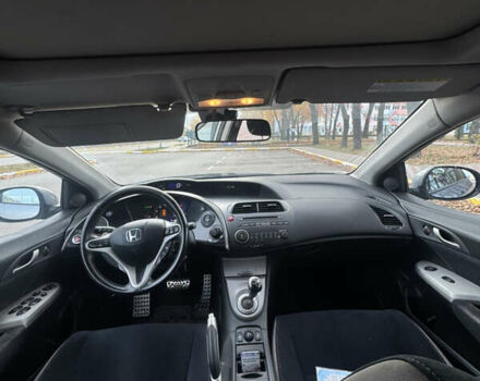 Серый Хонда Цивик, объемом двигателя 1.8 л и пробегом 306 тыс. км за 5400 $, фото 6 на Automoto.ua