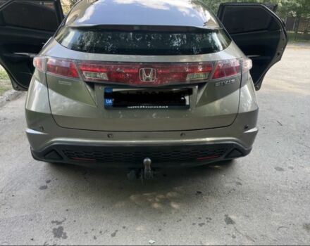 Серый Хонда Цивик, объемом двигателя 1.8 л и пробегом 170 тыс. км за 6600 $, фото 3 на Automoto.ua