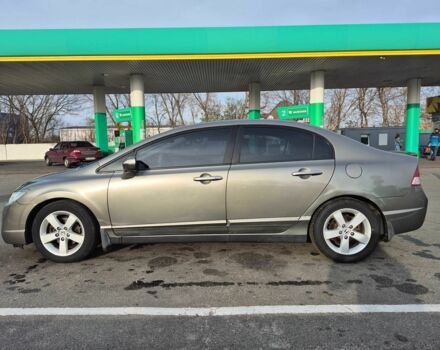 Серый Хонда Цивик, объемом двигателя 1.8 л и пробегом 181 тыс. км за 5200 $, фото 7 на Automoto.ua