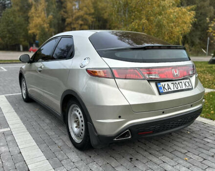 Серый Хонда Цивик, объемом двигателя 1.8 л и пробегом 217 тыс. км за 6200 $, фото 4 на Automoto.ua