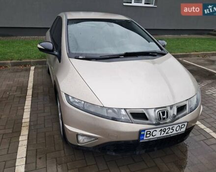 Серый Хонда Цивик, объемом двигателя 1.8 л и пробегом 230 тыс. км за 6500 $, фото 1 на Automoto.ua