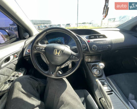 Серый Хонда Цивик, объемом двигателя 1.8 л и пробегом 230 тыс. км за 5500 $, фото 12 на Automoto.ua