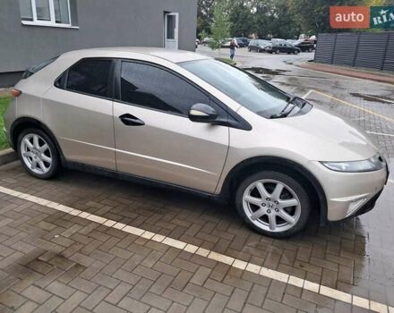 Серый Хонда Цивик, объемом двигателя 1.8 л и пробегом 230 тыс. км за 6500 $, фото 2 на Automoto.ua