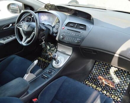 Серый Хонда Цивик, объемом двигателя 1.8 л и пробегом 130 тыс. км за 8900 $, фото 38 на Automoto.ua