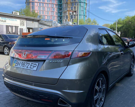 Серый Хонда Цивик, объемом двигателя 1.8 л и пробегом 200 тыс. км за 7300 $, фото 5 на Automoto.ua