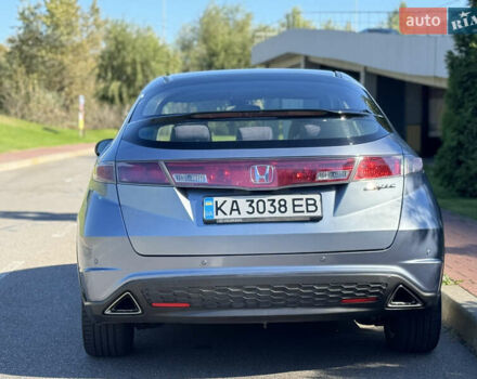 Серый Хонда Цивик, объемом двигателя 1.8 л и пробегом 290 тыс. км за 6500 $, фото 3 на Automoto.ua