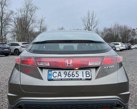 Серый Хонда Цивик, объемом двигателя 1.8 л и пробегом 195 тыс. км за 5800 $, фото 4 на Automoto.ua