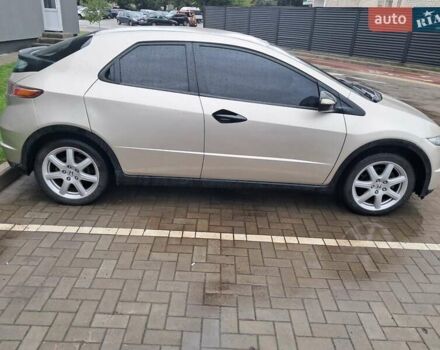 Серый Хонда Цивик, объемом двигателя 1.8 л и пробегом 230 тыс. км за 6500 $, фото 3 на Automoto.ua