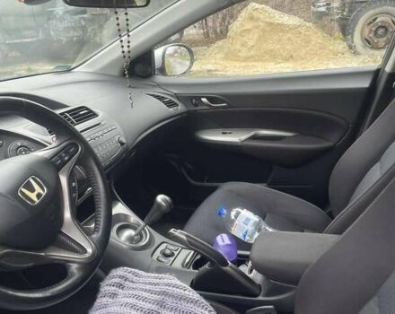 Серый Хонда Цивик, объемом двигателя 1.8 л и пробегом 200 тыс. км за 6400 $, фото 14 на Automoto.ua