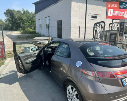 Сірий Хонда Сівік, об'ємом двигуна 1.8 л та пробігом 171 тис. км за 7600 $, фото 1 на Automoto.ua