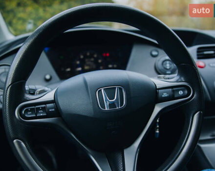 Серый Хонда Цивик, объемом двигателя 1.4 л и пробегом 159 тыс. км за 8300 $, фото 24 на Automoto.ua