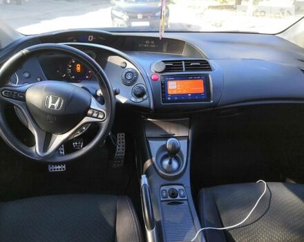 Серый Хонда Цивик, объемом двигателя 1.8 л и пробегом 134 тыс. км за 8000 $, фото 7 на Automoto.ua